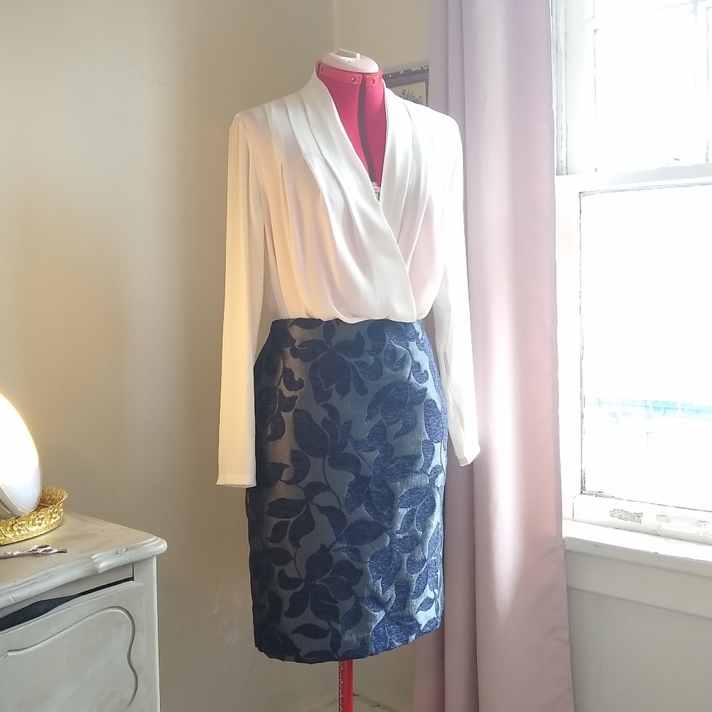 Ann Taylor Factory Blue/Silver Pencil Skirt 10